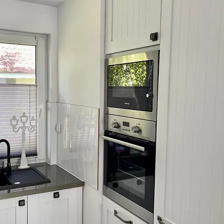 Pod Gwiezdzistym Niebem Zastan