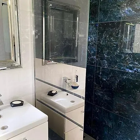 Holiday home Pod Gwiezdzistym Niebem Zastan