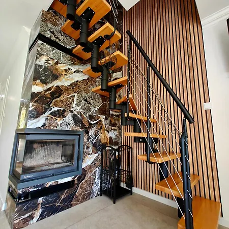 Pod Gwiezdzistym Niebem Zastan